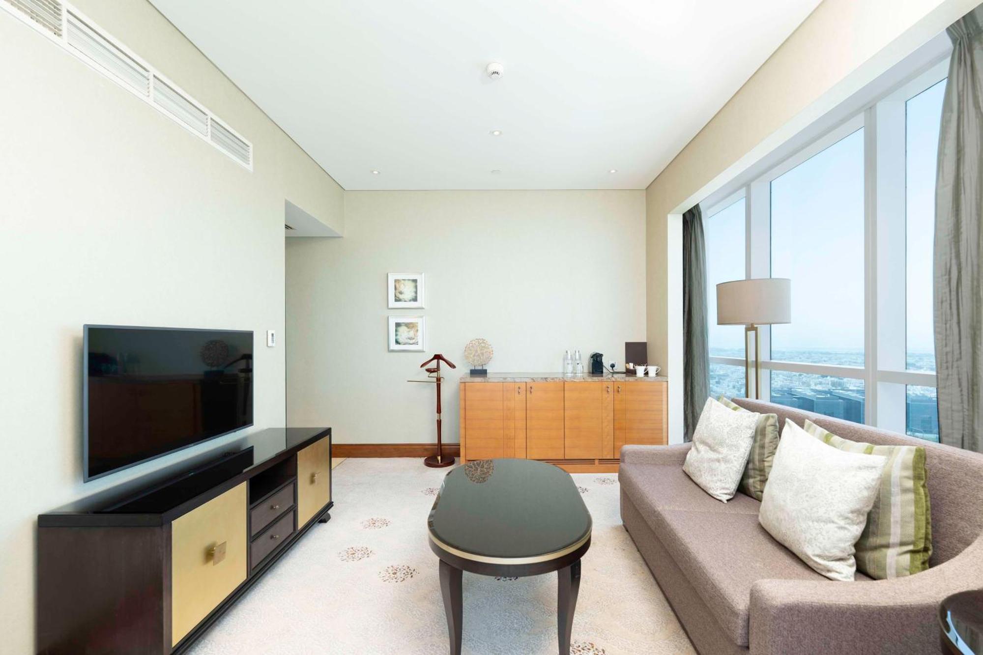 Dusit Thani Hotel