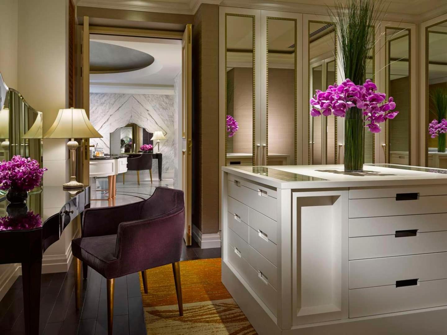Dusit Thani Abu Dhabi