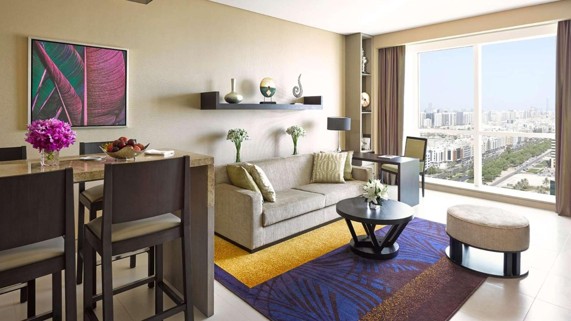 Dusit Thani Hotel