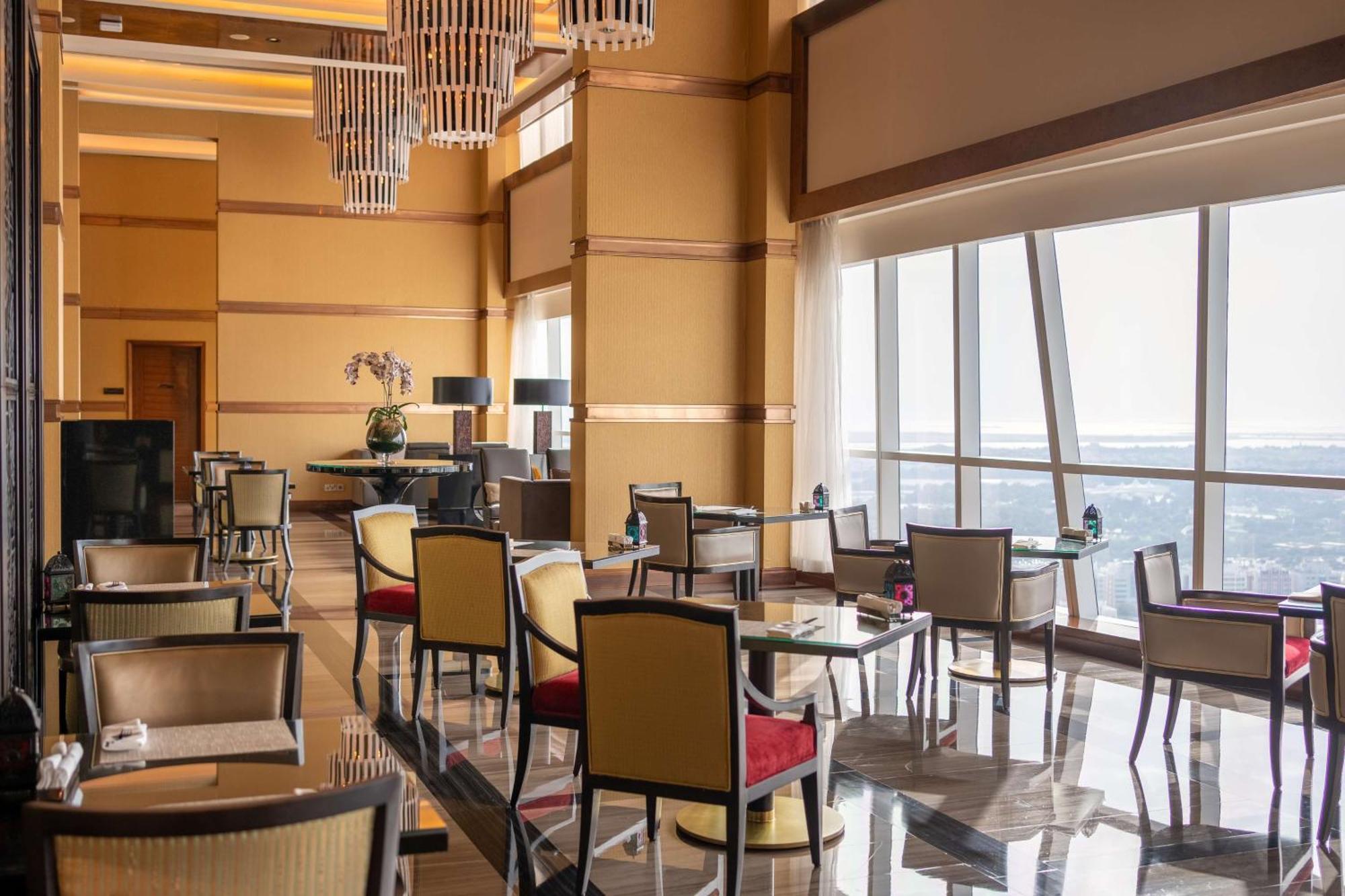 Dusit Thani Hotel